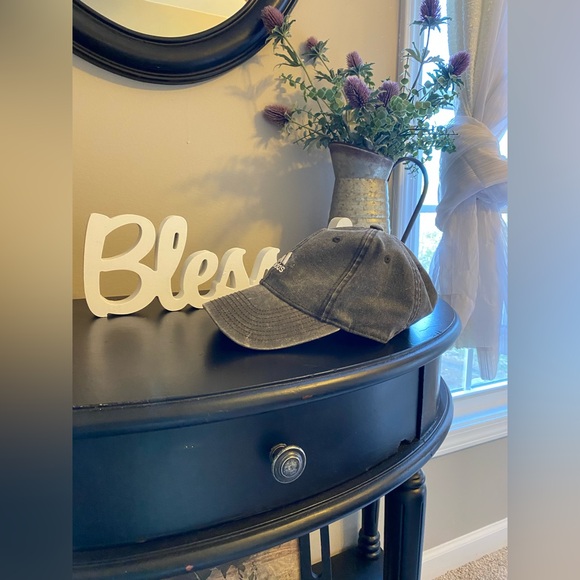 Hat - Picture 2 of 3